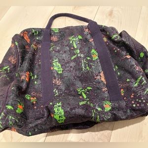 Travel bag (without strap)